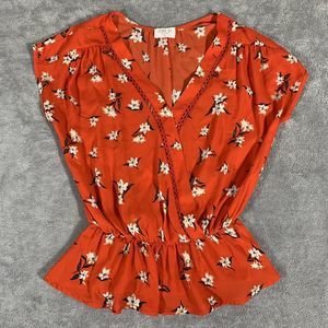 Sienna Sky Red Floral Skirted Short Sleeve Blouse Size medium Women’s